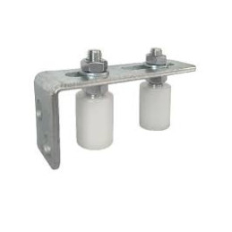 Guia superior para portones corredera con soporte para soldar y/o apernar, incluye 2 guías de nylon de 40mm diámetro x 60mm alto